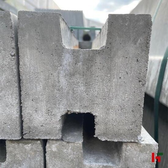 Betonschutting - Betonpaal met vlakke kop Tussenpaal 100 / 50 cm - Private label