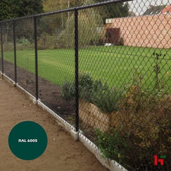 Draadafsluiting - Betonpaal met ingegoten gelakte paal Groen (RAL 6005) Ø 48 mm 142 cm - Private label