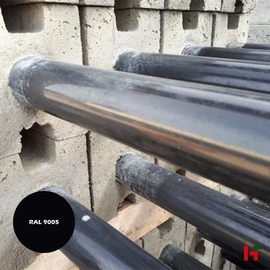 Draadafsluiting - Betonpaal met ingegoten gelakte paal Zwart (RAL 9005) Ø 60 mm 180 cm - Private label