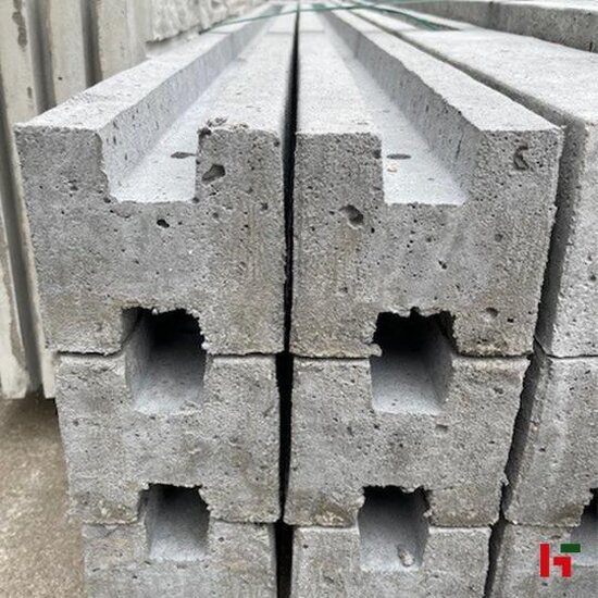 Structuur schutting - Sierbetonpaal voor enkelzijdige structuurafsluiting Grijs Tussenpaal 210 / 154 cm - Private label